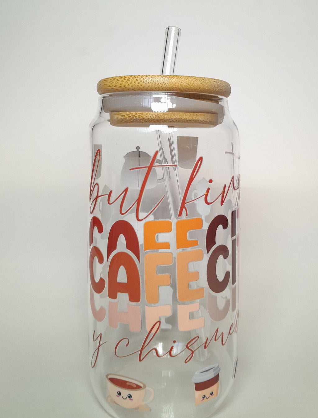 Cafecito Y Chisme Glass Cup